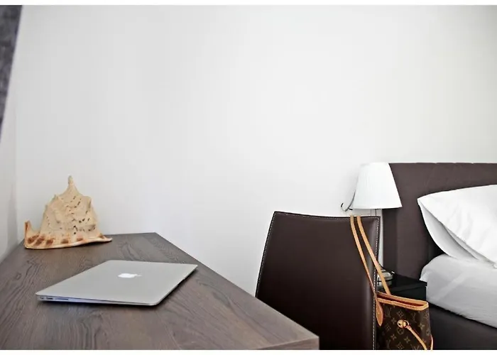 Klara's Seaview Apartment Trogir