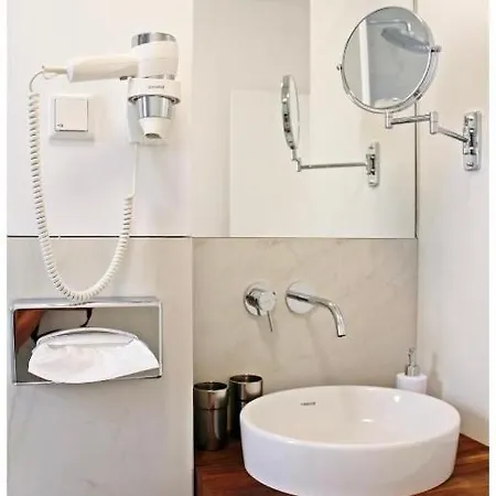 Klara's Seaview Διαμέρισμα Τρογκίρ