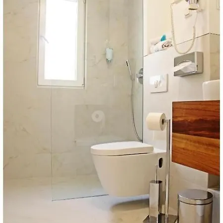 Klara's Seaview Διαμέρισμα *