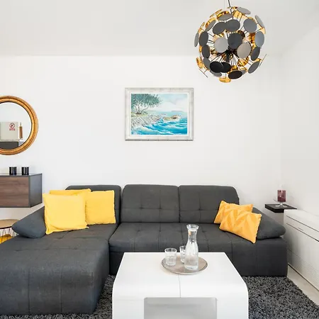Klara's Seaview Appartamento
